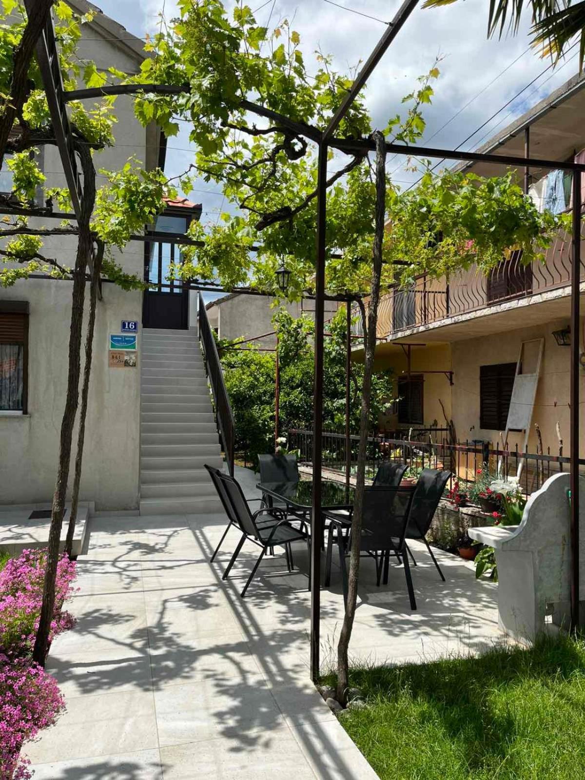 Apartmani Trebinje B&I Экстерьер фото